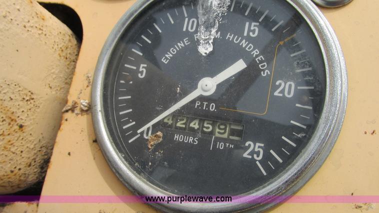 image for item G9101 Case 931 Comfort King tractor