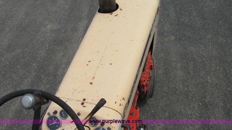 image for item G9101 Case 931 Comfort King tractor