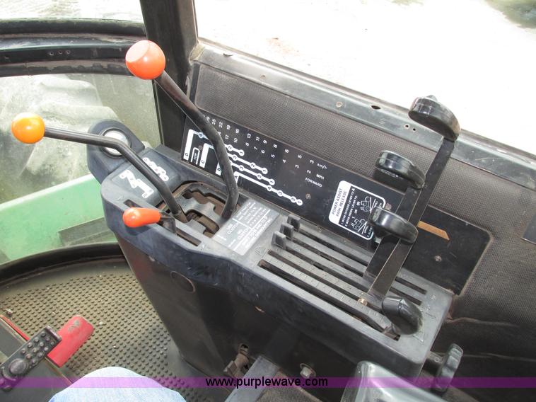 image for item G9943 1976 John Deere 8430 4WD tractor