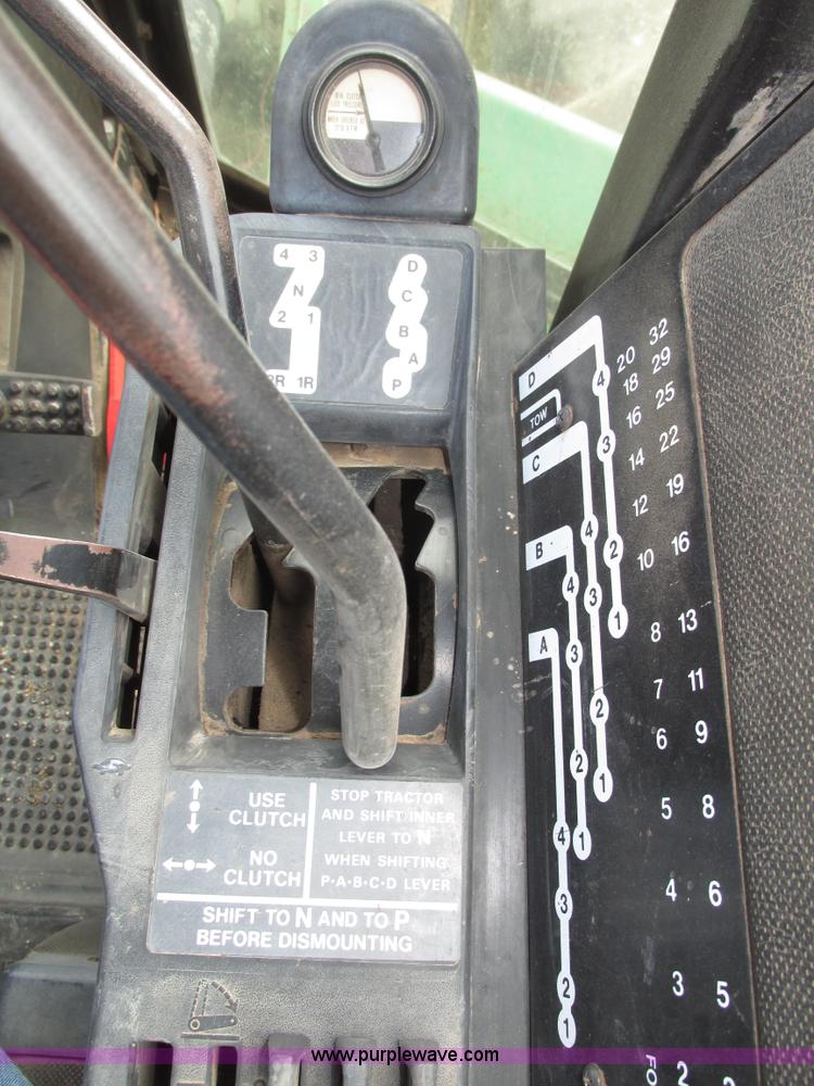 image for item G9943 1976 John Deere 8430 4WD tractor