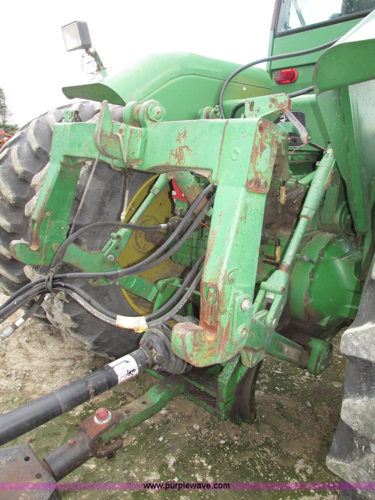 image for item G9943 1976 John Deere 8430 4WD tractor