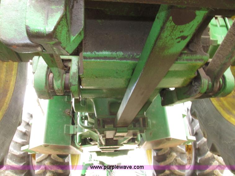 image for item G9943 1976 John Deere 8430 4WD tractor