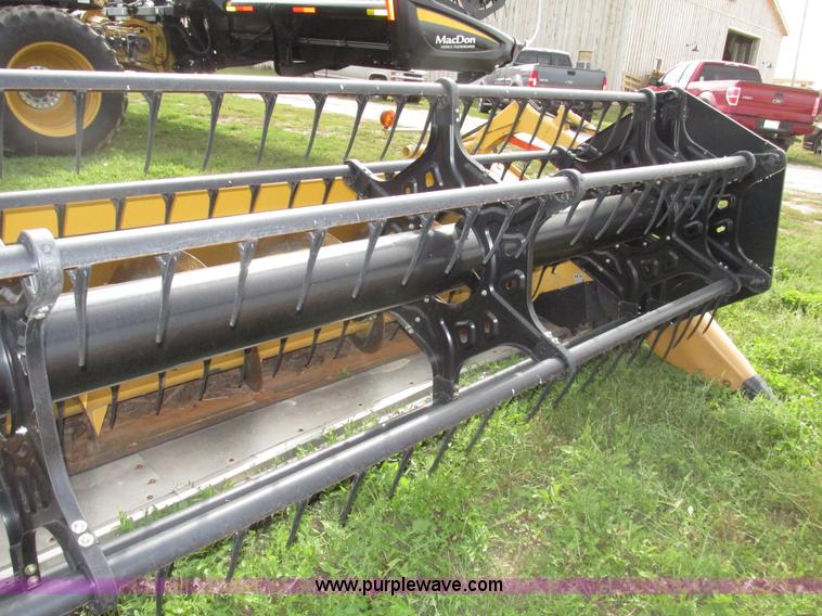 image for item G9949 2009 Lexion F540 Max Flex Series 441 flex head