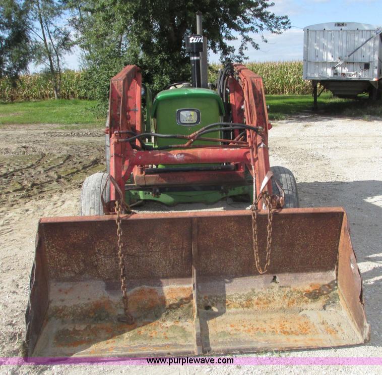 image for item G9954 1966 John Deere 2020 tractor