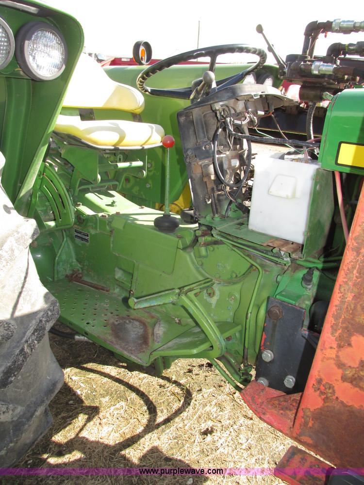 image for item G9954 1966 John Deere 2020 tractor