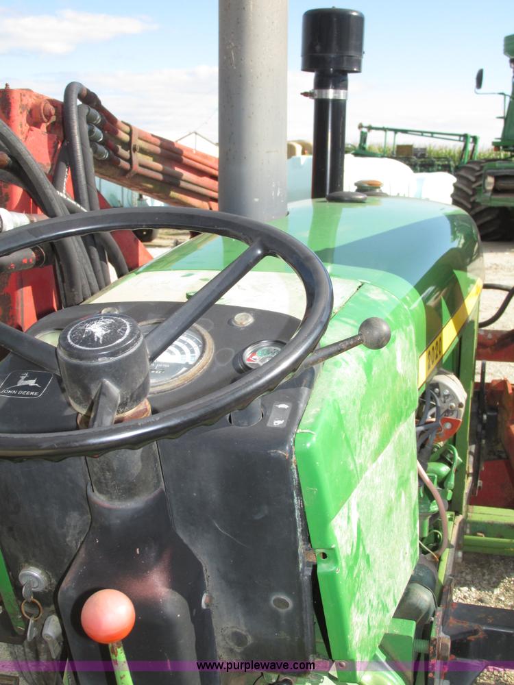 image for item G9954 1966 John Deere 2020 tractor