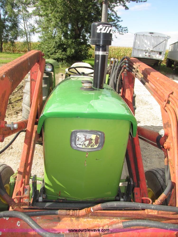 image for item G9954 1966 John Deere 2020 tractor