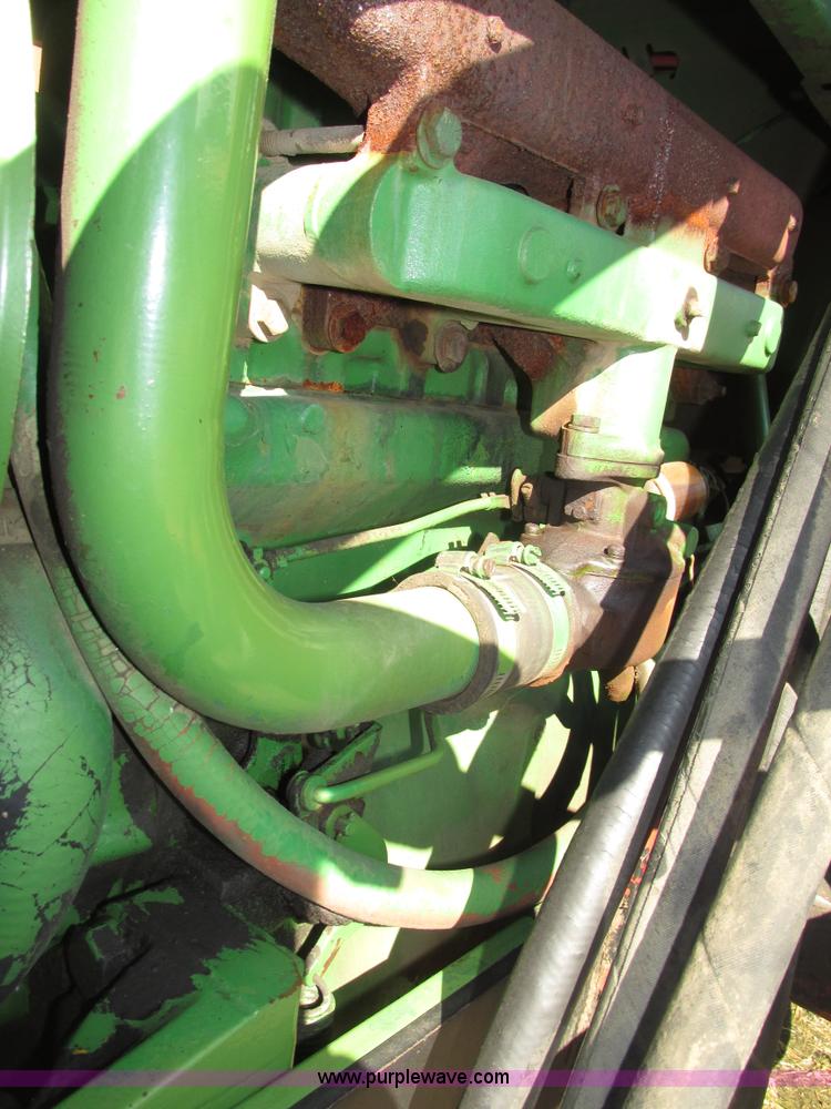 image for item G9954 1966 John Deere 2020 tractor