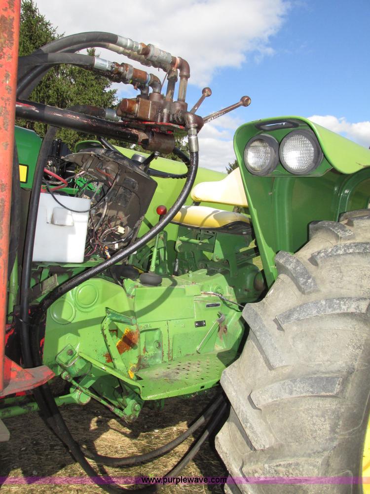 image for item G9954 1966 John Deere 2020 tractor