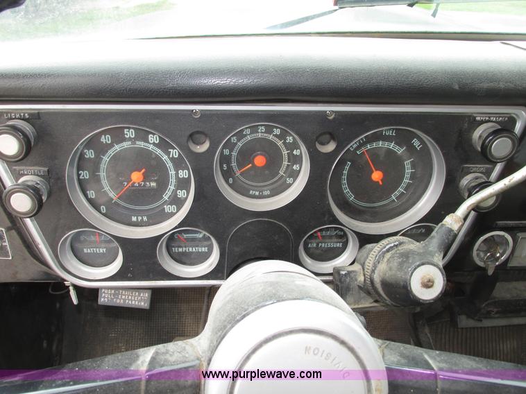 image for item G9955 1972 Chevrolet C60 Custom grain truck