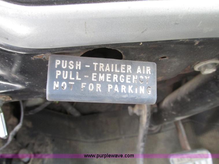 image for item G9955 1972 Chevrolet C60 Custom grain truck