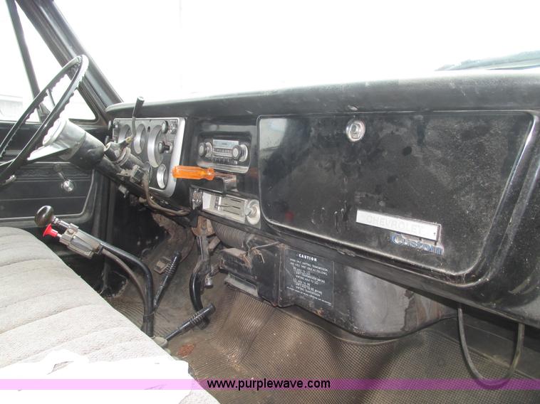 image for item G9955 1972 Chevrolet C60 Custom grain truck