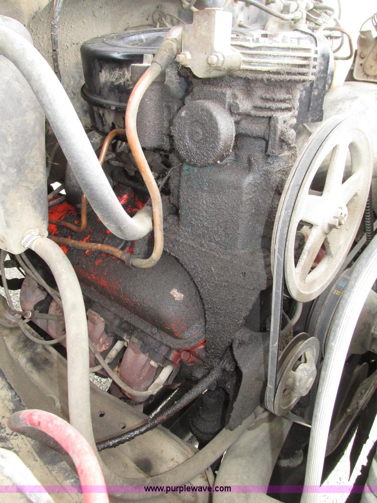 image for item G9955 1972 Chevrolet C60 Custom grain truck