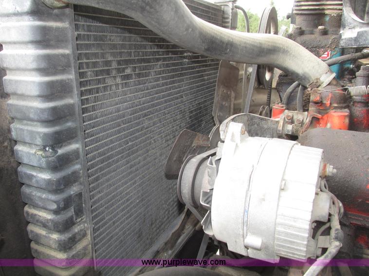 image for item G9955 1972 Chevrolet C60 Custom grain truck