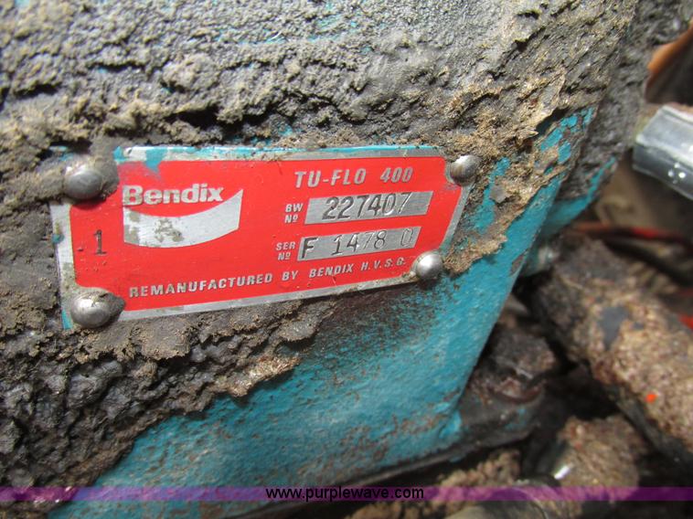 image for item G9955 1972 Chevrolet C60 Custom grain truck