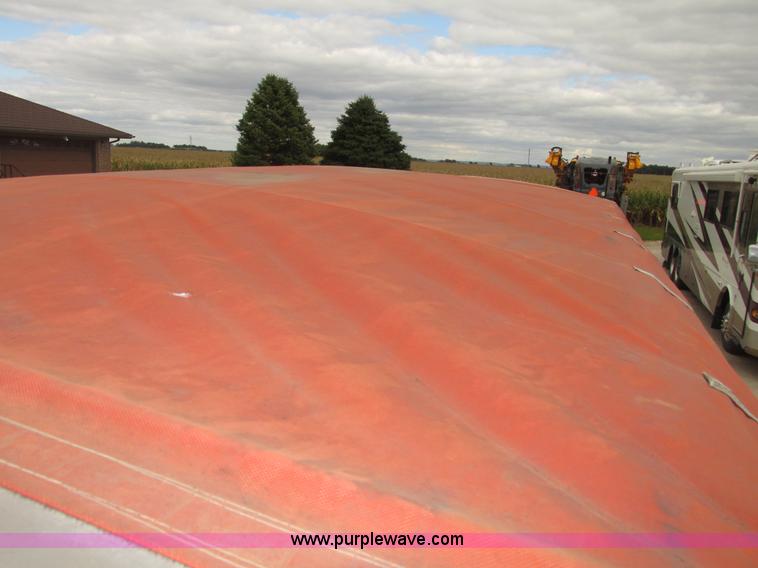 image for item G9955 1972 Chevrolet C60 Custom grain truck