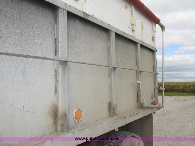 image for item G9955 1972 Chevrolet C60 Custom grain truck