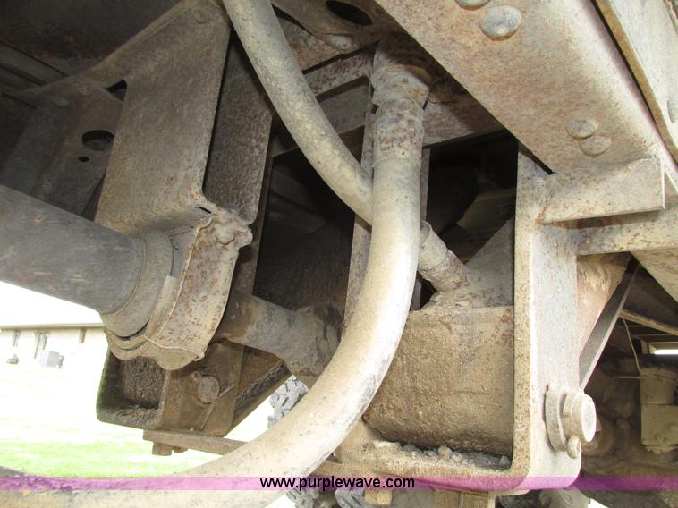 image for item G9955 1972 Chevrolet C60 Custom grain truck