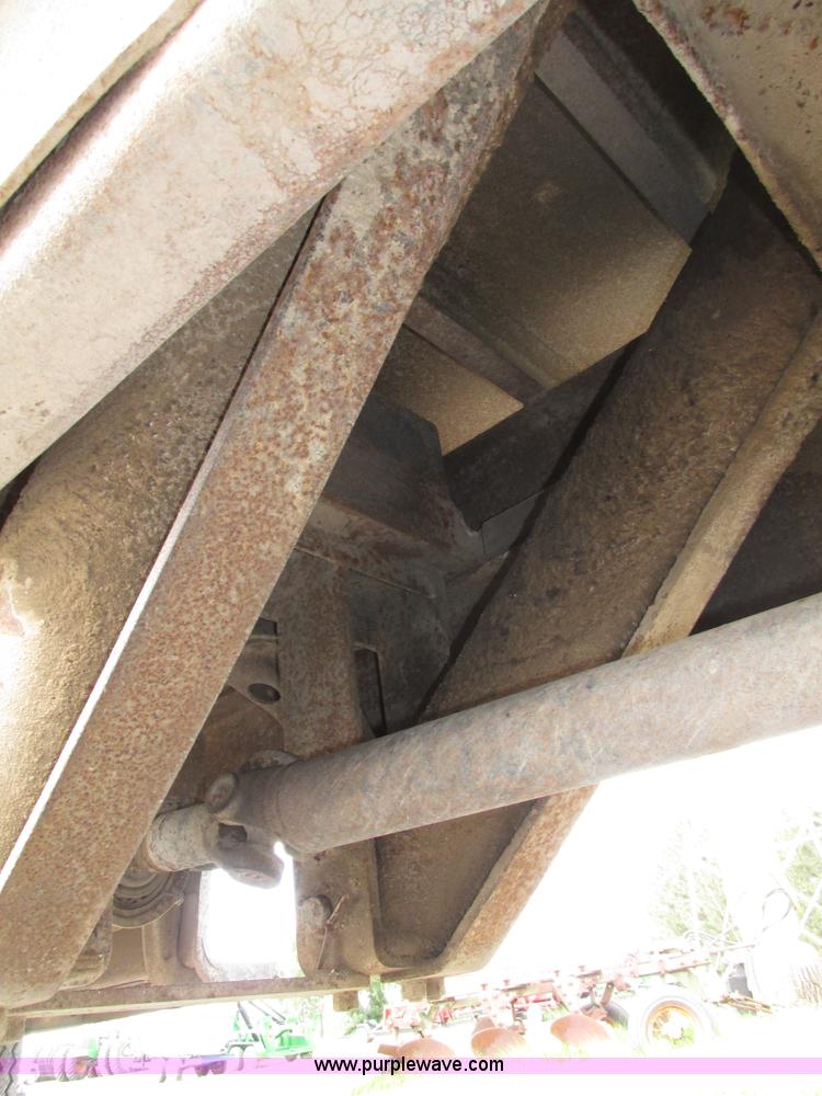 image for item G9955 1972 Chevrolet C60 Custom grain truck