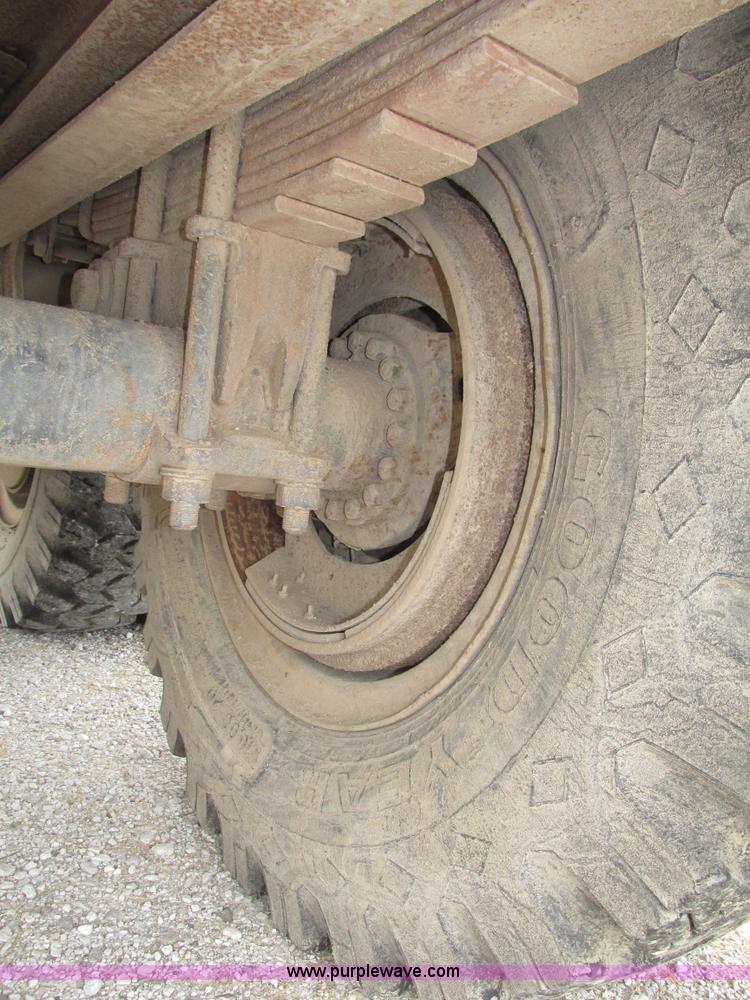 image for item G9955 1972 Chevrolet C60 Custom grain truck