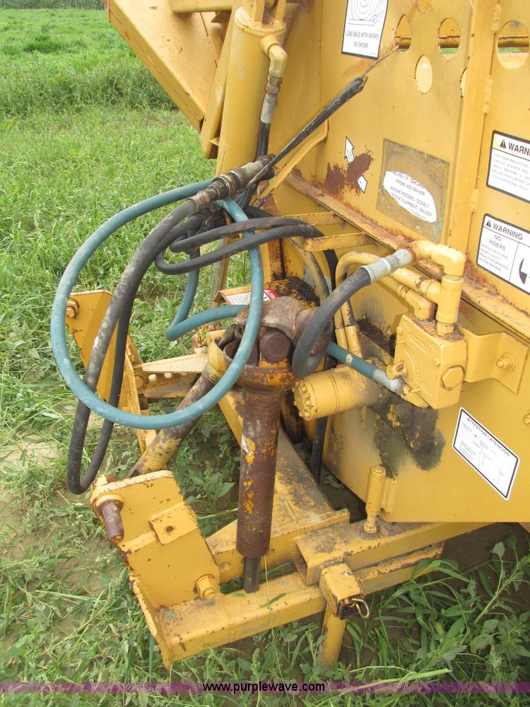 image for item G9979 HayBuster BB256 BaleBuster bale processor