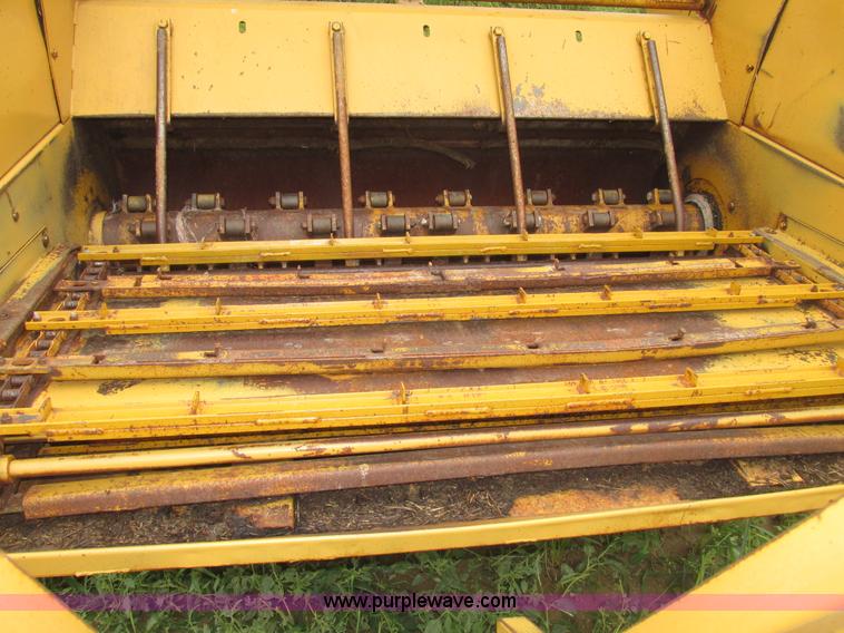 image for item G9979 HayBuster BB256 BaleBuster bale processor