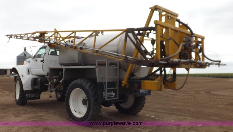 image for item H9137 1998 GMC C8500 applicator truck with Stahly sprayer