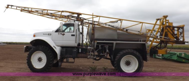 image for item H9137 1998 GMC C8500 applicator truck with Stahly sprayer