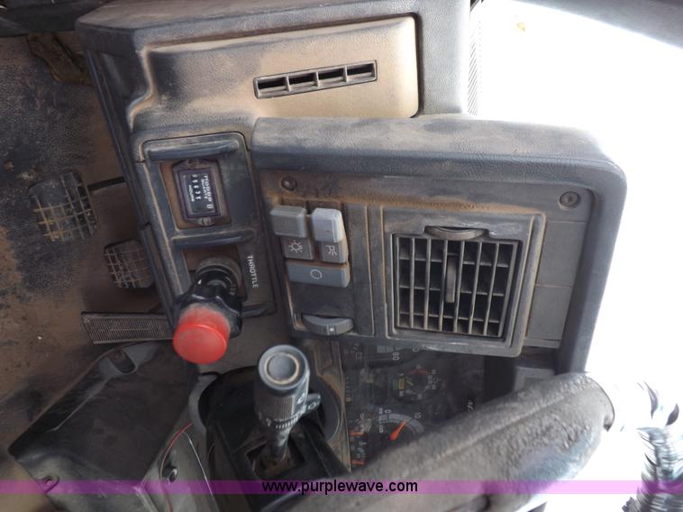 image for item H9137 1998 GMC C8500 applicator truck with Stahly sprayer