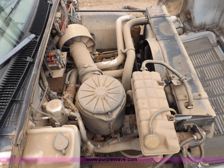 image for item H9137 1998 GMC C8500 applicator truck with Stahly sprayer