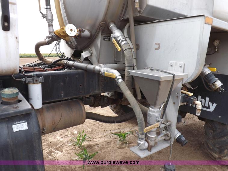 image for item H9137 1998 GMC C8500 applicator truck with Stahly sprayer