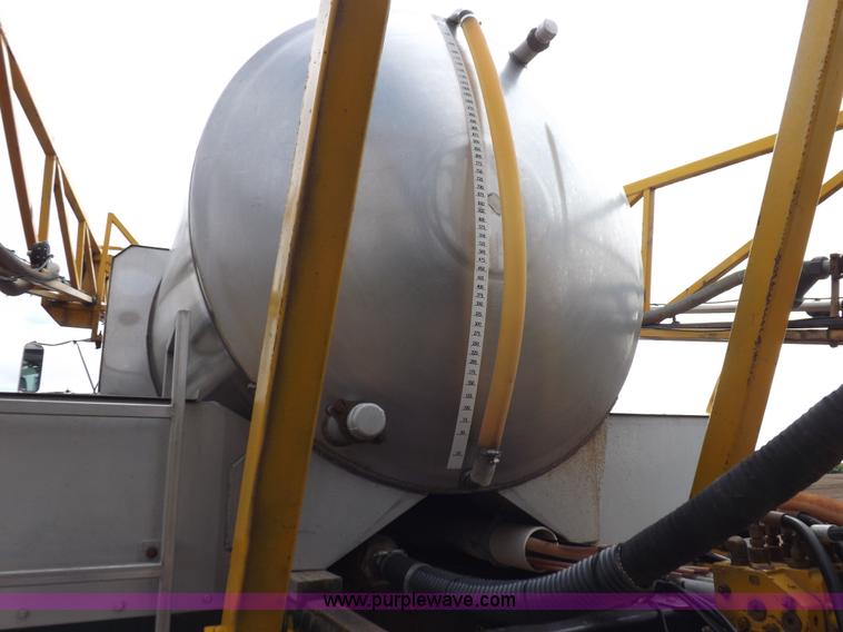 image for item H9137 1998 GMC C8500 applicator truck with Stahly sprayer