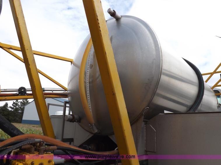 image for item H9137 1998 GMC C8500 applicator truck with Stahly sprayer