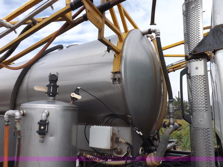 image for item H9137 1998 GMC C8500 applicator truck with Stahly sprayer