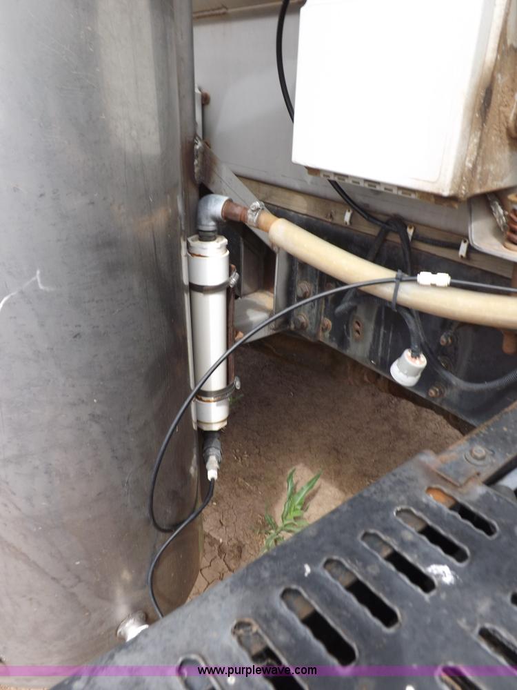 image for item H9137 1998 GMC C8500 applicator truck with Stahly sprayer