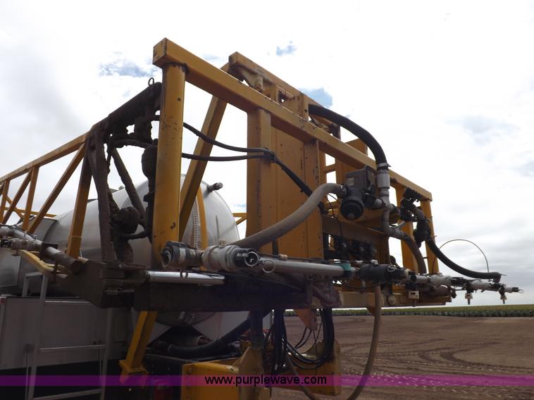 image for item H9137 1998 GMC C8500 applicator truck with Stahly sprayer