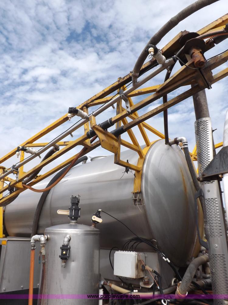 image for item H9137 1998 GMC C8500 applicator truck with Stahly sprayer