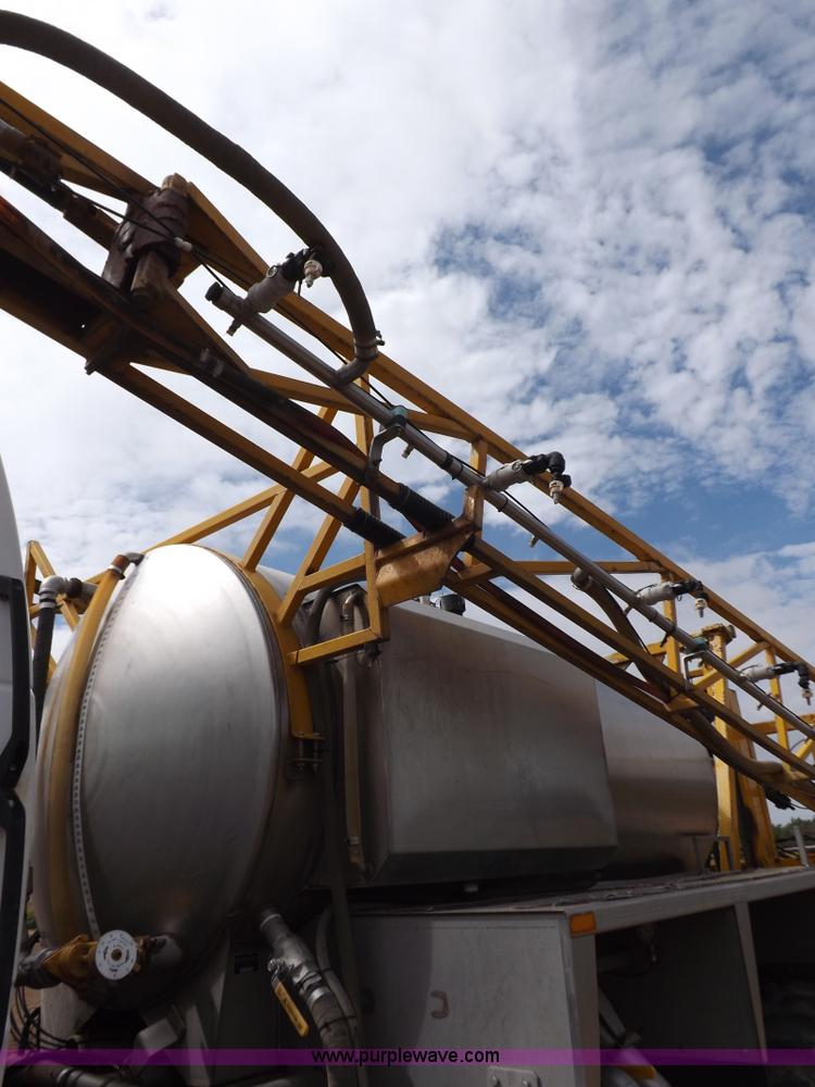 image for item H9137 1998 GMC C8500 applicator truck with Stahly sprayer