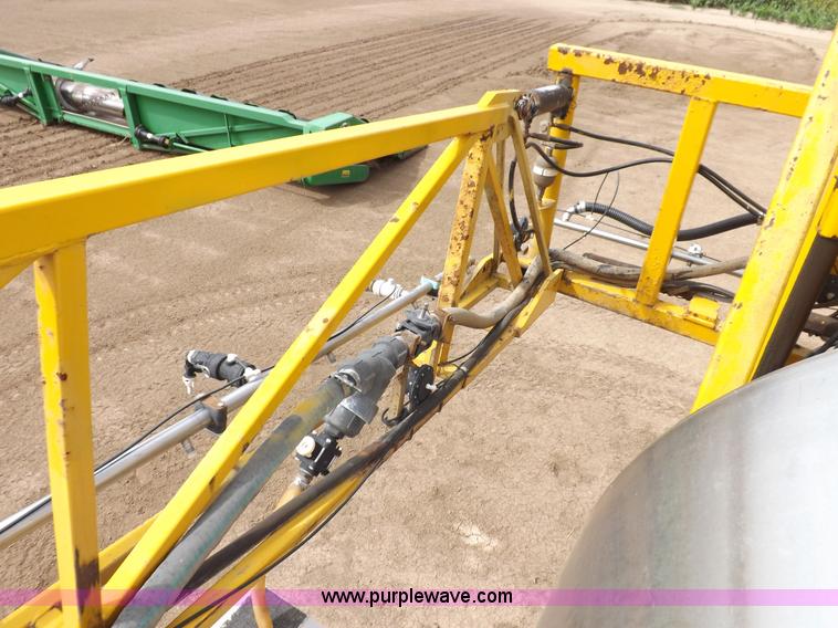 image for item H9137 1998 GMC C8500 applicator truck with Stahly sprayer