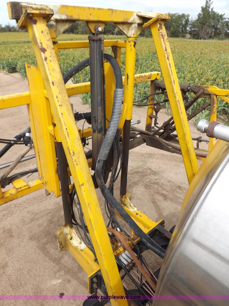 image for item H9137 1998 GMC C8500 applicator truck with Stahly sprayer