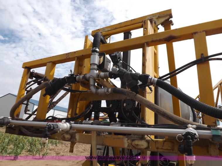 image for item H9137 1998 GMC C8500 applicator truck with Stahly sprayer