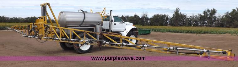 image for item H9137 1998 GMC C8500 applicator truck with Stahly sprayer