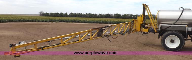 image for item H9137 1998 GMC C8500 applicator truck with Stahly sprayer