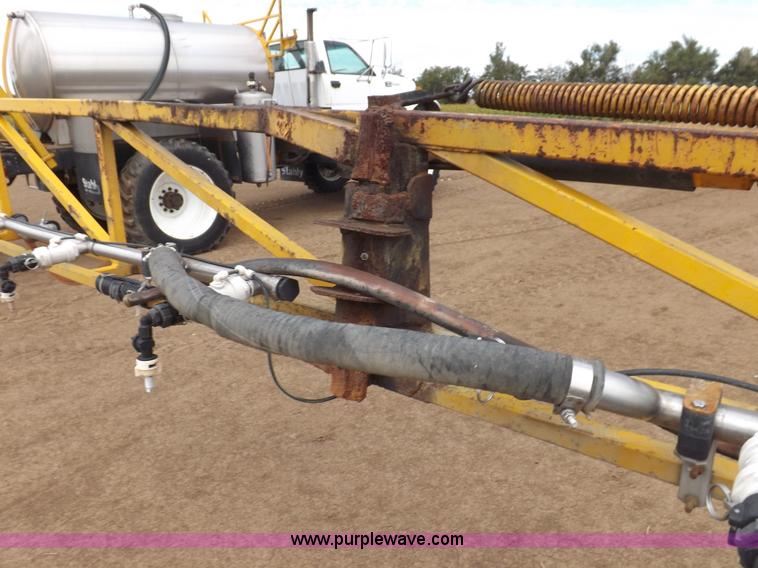 image for item H9137 1998 GMC C8500 applicator truck with Stahly sprayer