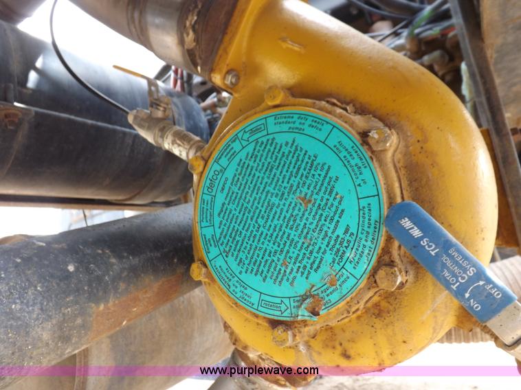 image for item H9137 1998 GMC C8500 applicator truck with Stahly sprayer