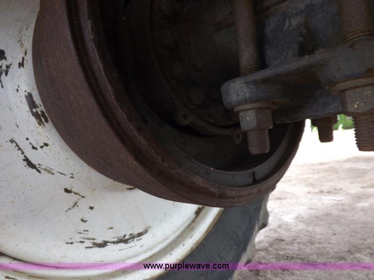 image for item H9137 1998 GMC C8500 applicator truck with Stahly sprayer