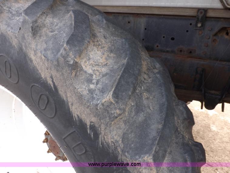 image for item H9137 1998 GMC C8500 applicator truck with Stahly sprayer