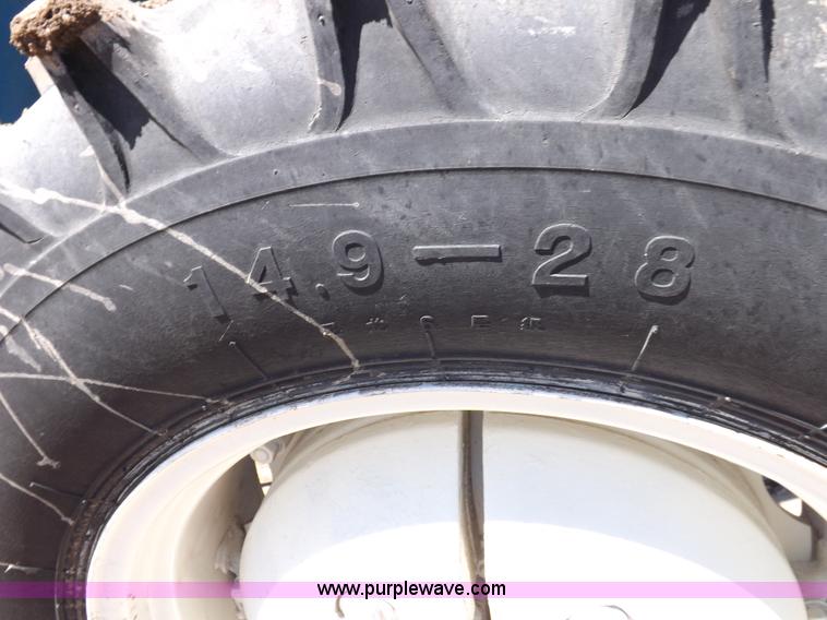 image for item H9138 Rhino 554 MFWD tractor