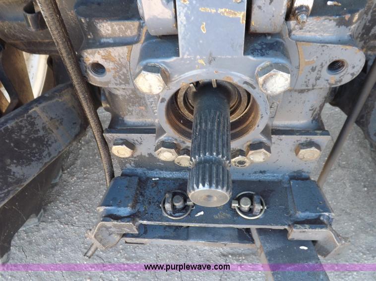 image for item H9139 2001 New Holland TS110 MFWD tractor