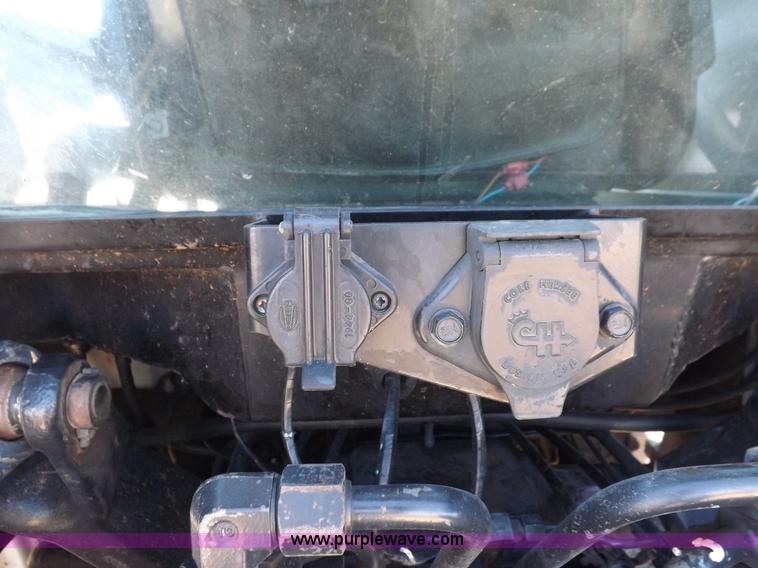 image for item H9139 2001 New Holland TS110 MFWD tractor